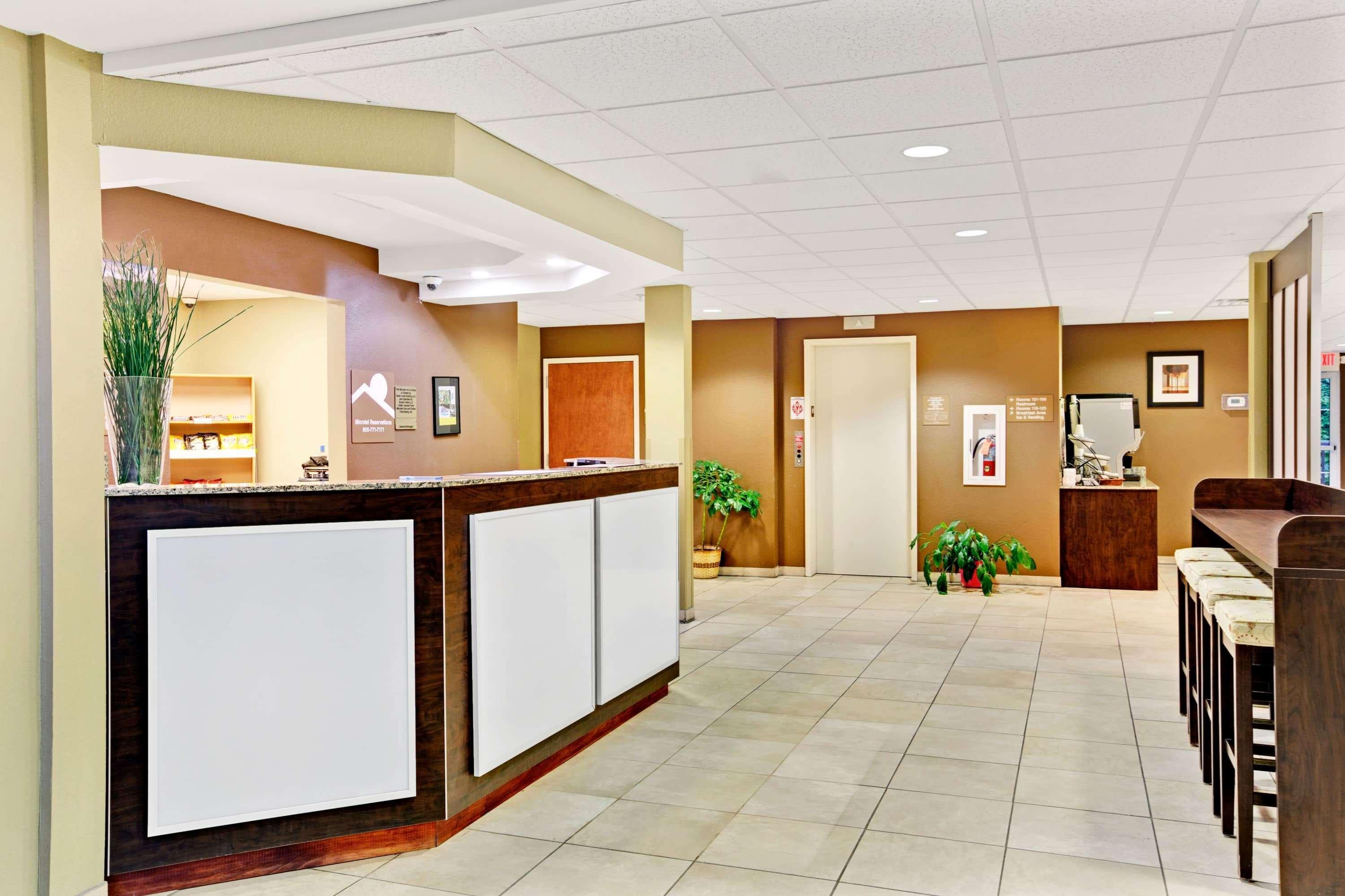Microtel Inn & Suites By Wyndham Bryson City Bagian luar foto